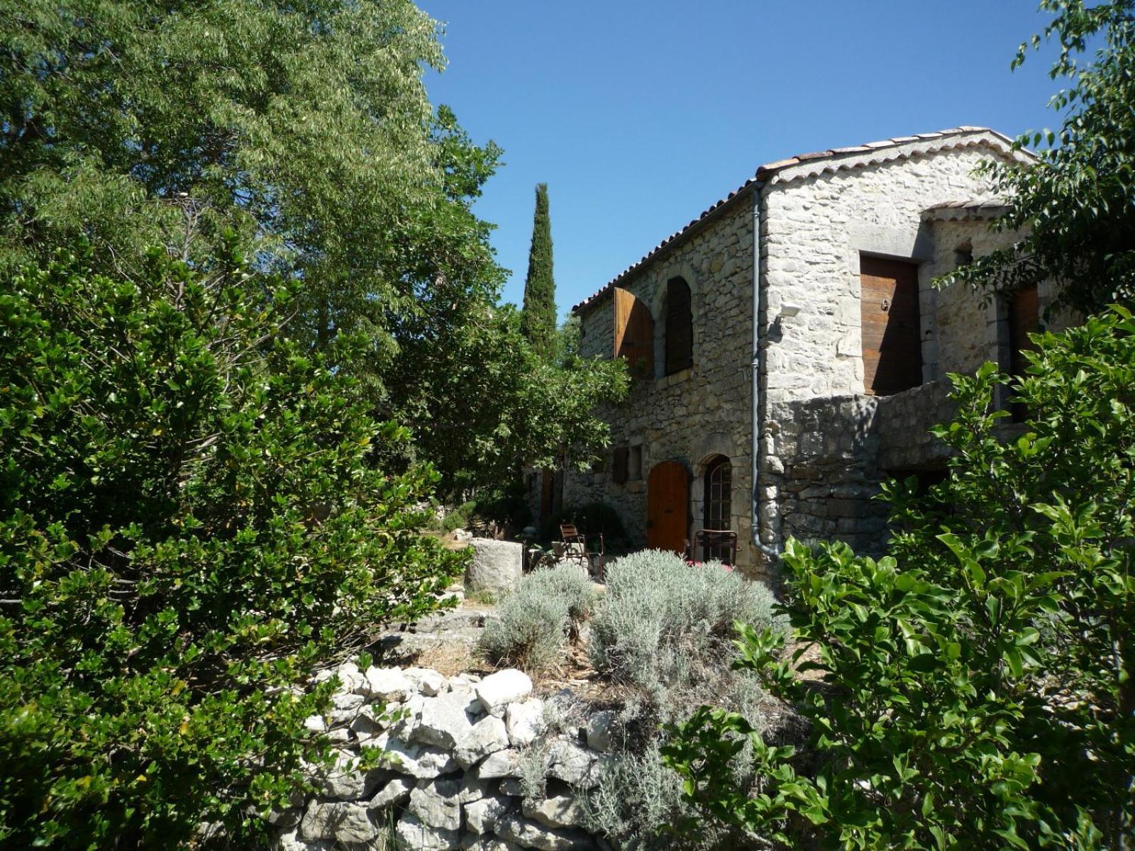 Roulottes Et Cabanes De Saint Cerice Vogue Exterior photo